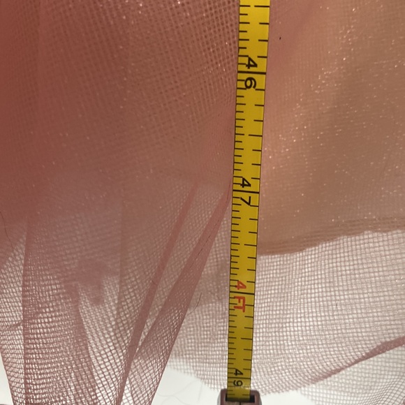 Prom gown size 4 
Great color and sparkle - Picture 15 of 15